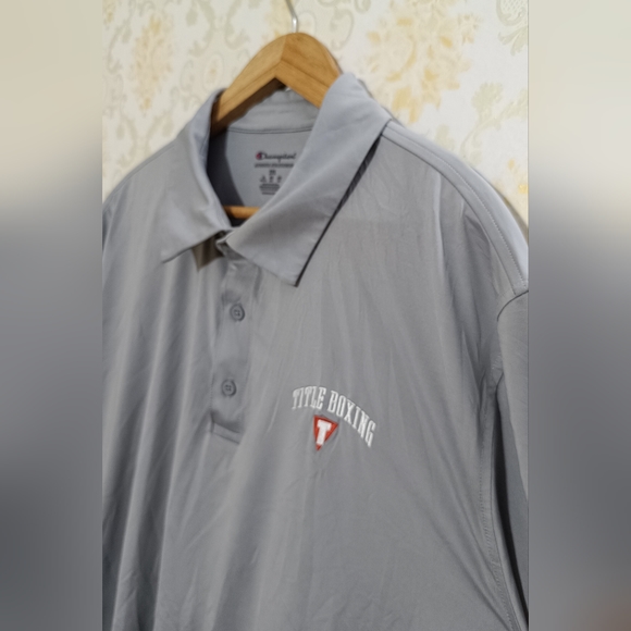 Champion - Picture 5 of 5